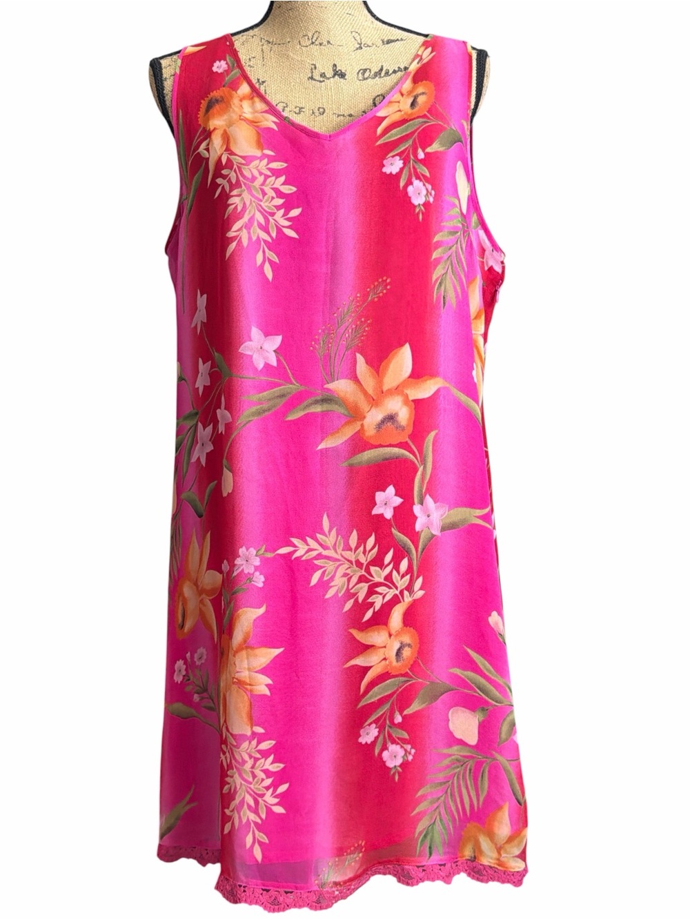 SILKS by I .S. C. Bright Pink Floral Sleeveless Shift Dress. EC. Size XL